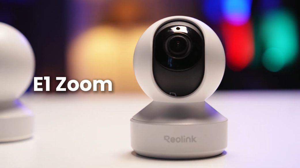 Compare - E1 Zoom vs RLC-823S1W, W840